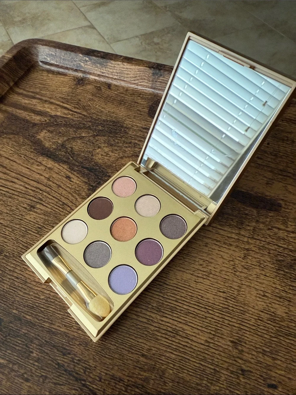Estee Lauder sleek estée
